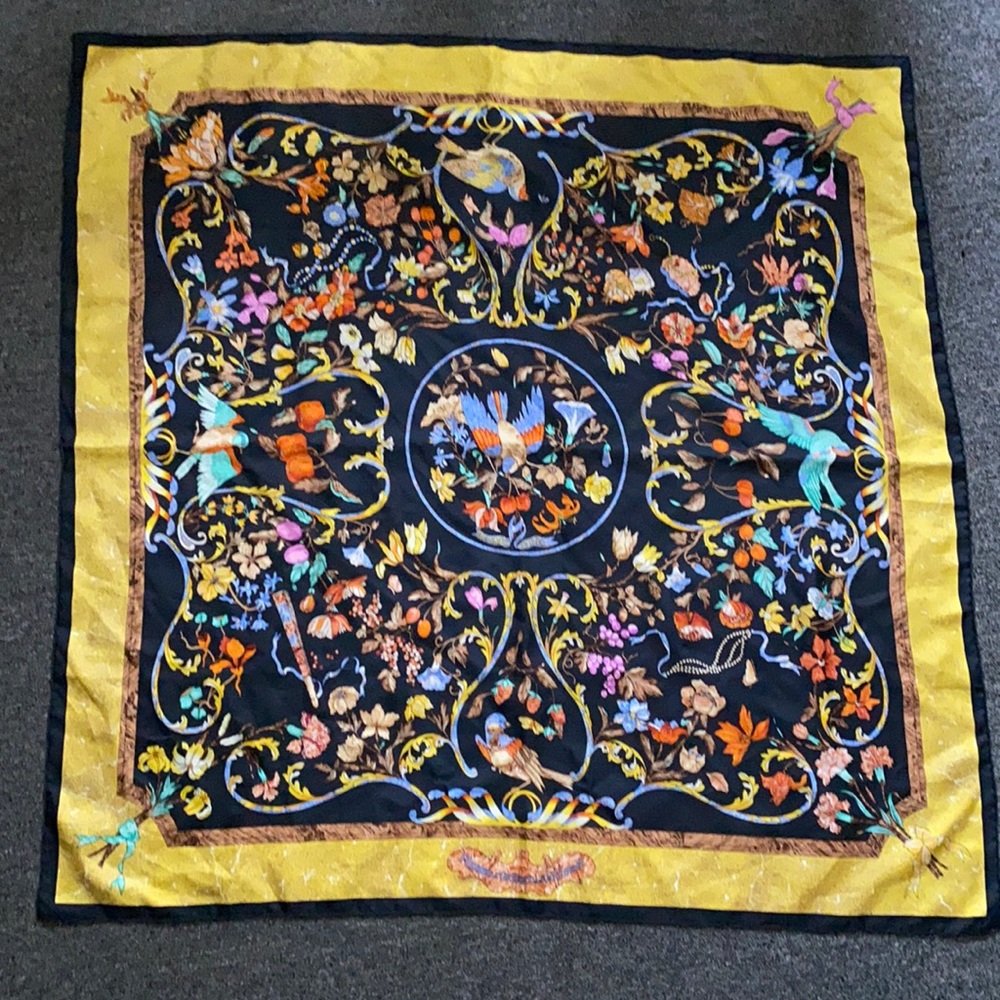 Hermès pierres d’Orient et d’Occident silk scarf by Zoe’ blue w/ birds